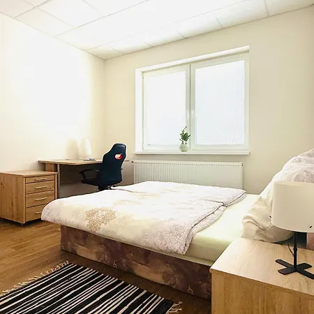 Apartman Srdce Mesta 2 - Smart Pod Lipou V Centre Stará Turá